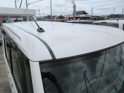 Toyota Pixis Mega