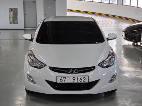 Hyundai Elantra (Avante)