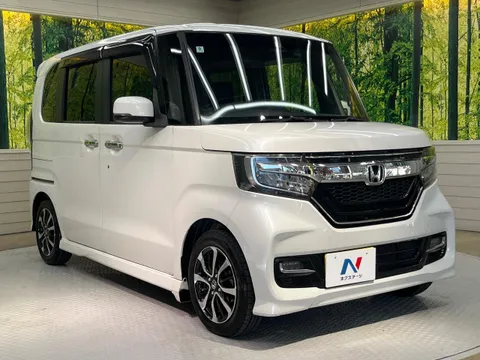 Honda N-BOX Custom