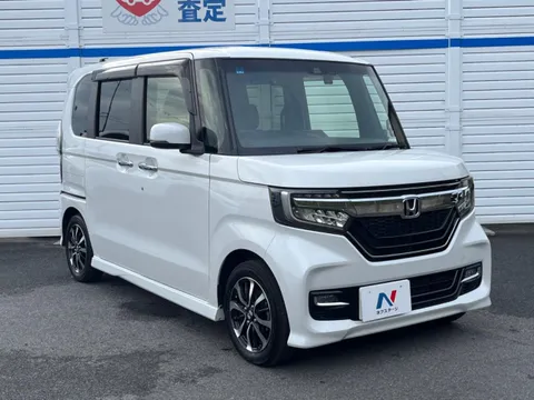 Honda N-BOX Custom