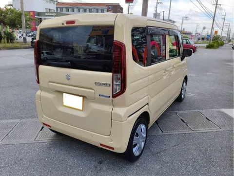 Suzuki Spacia