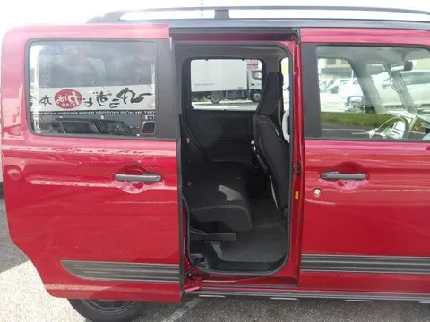 Suzuki Spacia Gear
