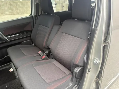 Suzuki Wagon R Stingray