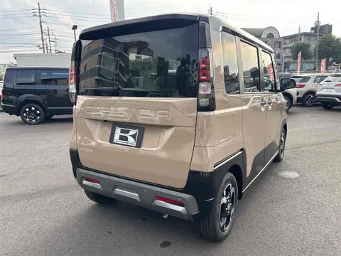 Mitsubishi Delica Mini