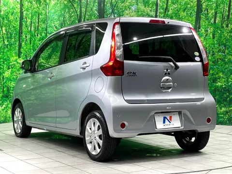 Mitsubishi eK Wagon