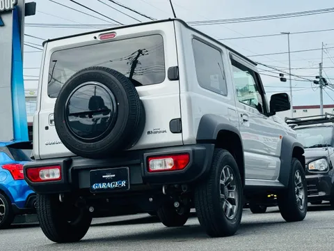 Suzuki Jimny Sierra