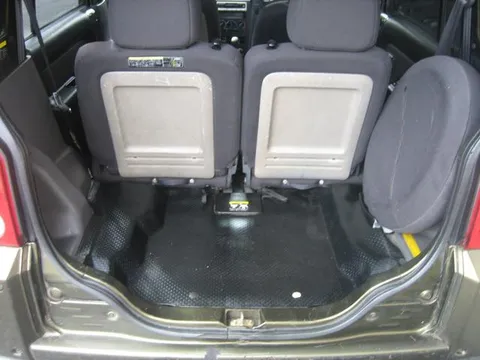 Daihatsu Naked