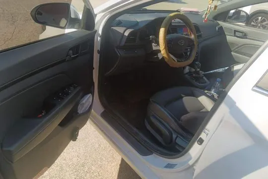 Hyundai Elantra (6th Generation / Lingdong)