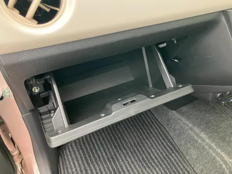 Daihatsu Mira Tocot