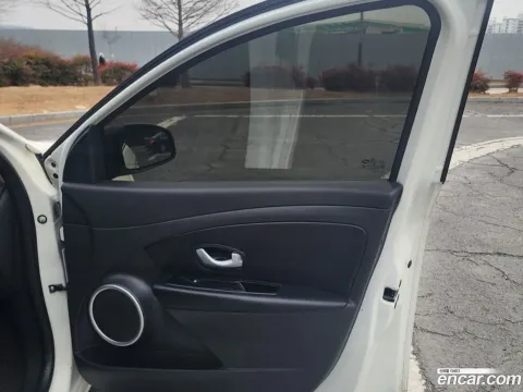 Renault SM3