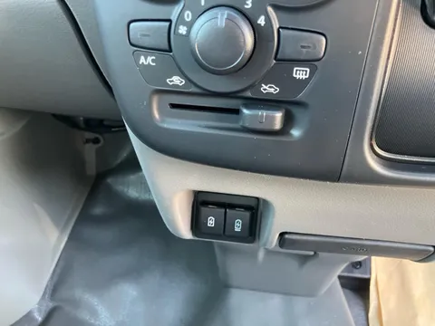 Mitsubishi Minicab Van