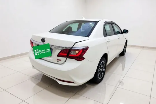 BYD F3