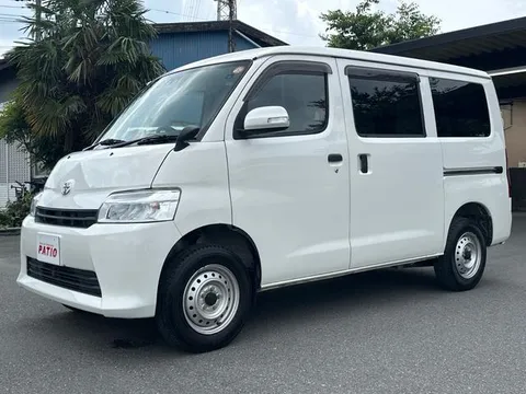 Toyota TownAce Van