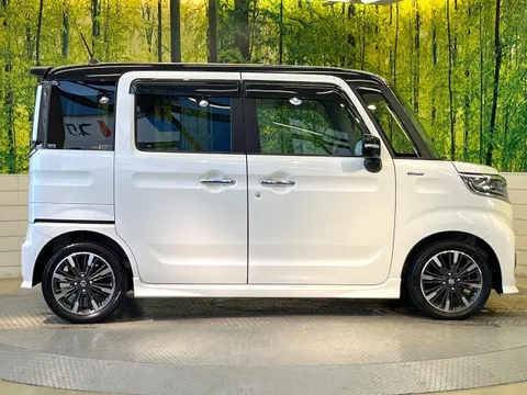 Suzuki Spacia Custom