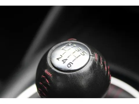 Mazda MX-5 (Roadster)