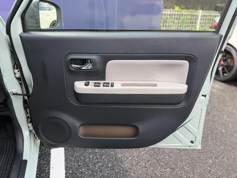 Daihatsu Mira Tocot