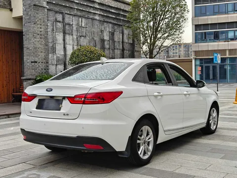 Ford Escort