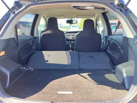 Toyota Yaris (Vitz)