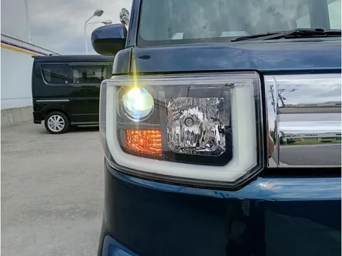 Toyota Pixis Mega