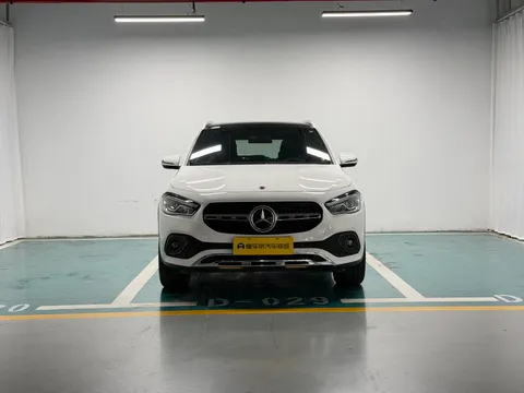 Mercedes-Benz GLA-Class