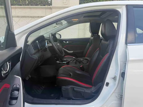 Venucia D60
