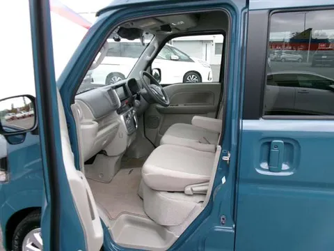 Nissan Clipper Rio