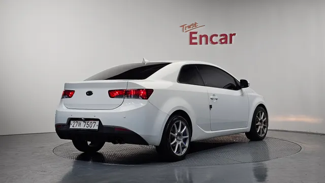 Kia Cerato (Forte)