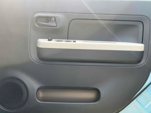Daihatsu Mira Tocot