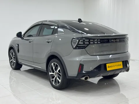 Lynk & Co Lynk & Co 05
