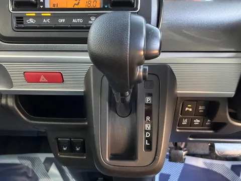Suzuki Spacia Gear