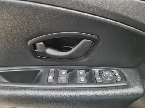 Renault SM3