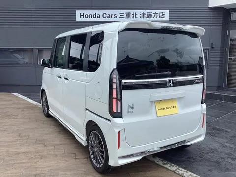 Honda N-BOX Custom