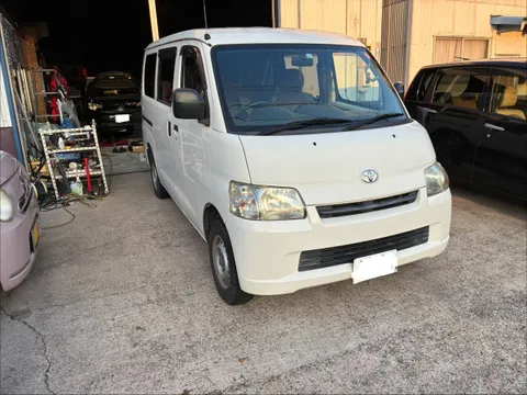 Toyota TownAce Van