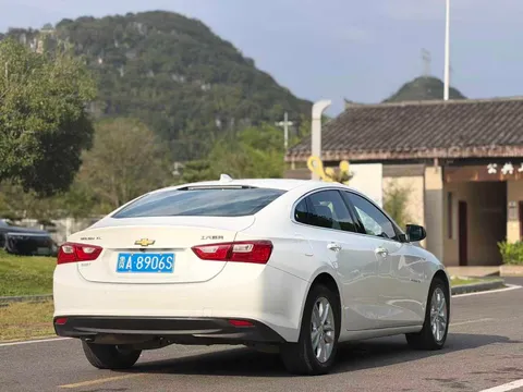 Chevrolet Malibu XL