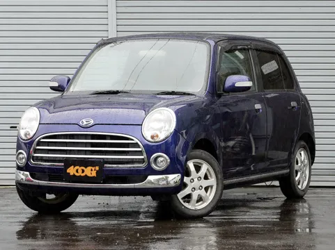 Daihatsu Mira Gino