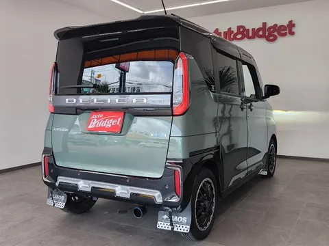 Mitsubishi Delica Mini