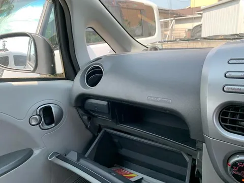 Mitsubishi I