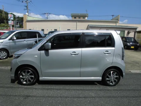 Suzuki Wagon R Stingray