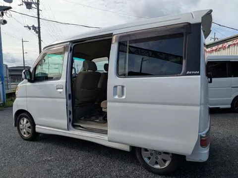Daihatsu Atrai Wagon