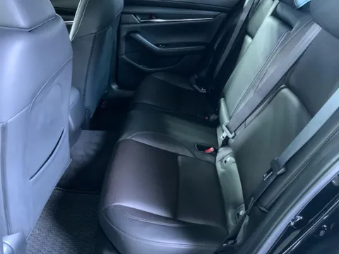 Mazda MAZDA3 Sedan