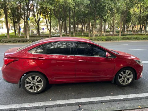 Chery Arrizo 5
