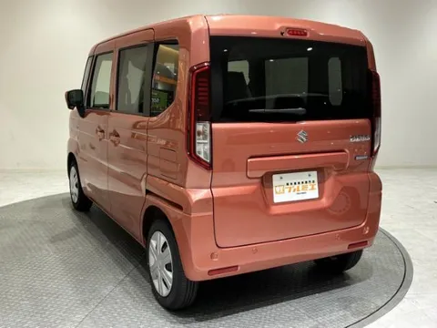 Suzuki Spacia