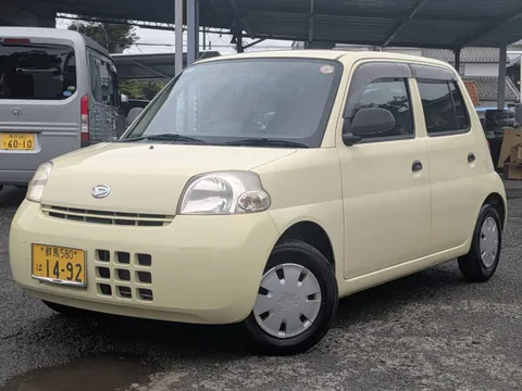 Daihatsu Esse