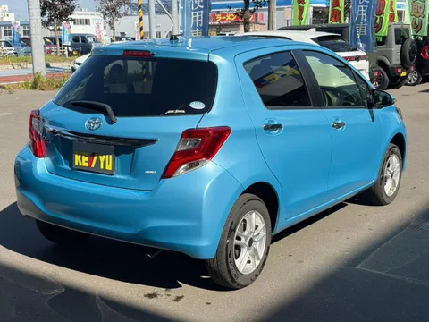Toyota Yaris (Vitz)