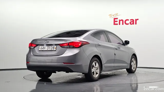 Hyundai Elantra (Avante)