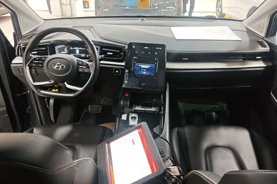 Hyundai Custo