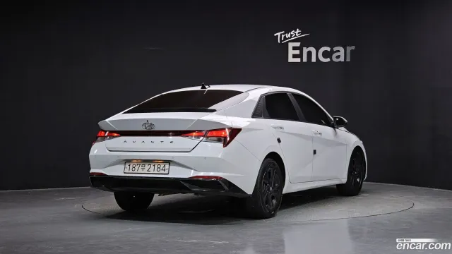 Hyundai Elantra (Avante)