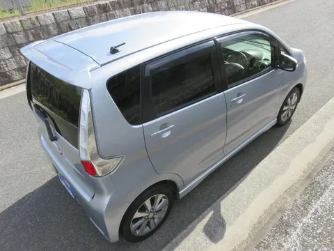 Mitsubishi eK Custom