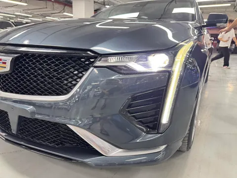 Cadillac CT4