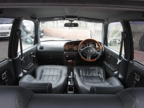 Daihatsu Mira Gino